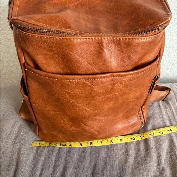 La Mere Vegan Leather Backpack Original - Picture 11 of 13